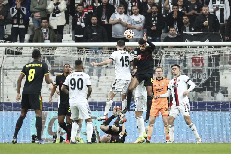 Továbbra is veretlen az Ajax, könnyedén nyert az Inter a Sahtar Donyeck ellen