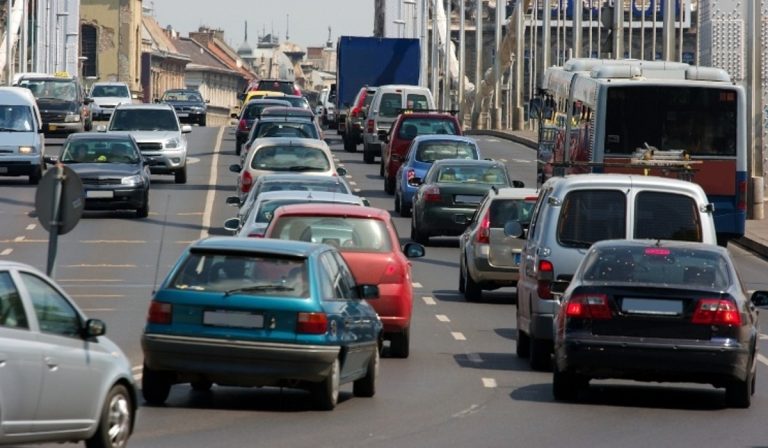 Új közlekedési szabályok léptek életbe Ukrajnában