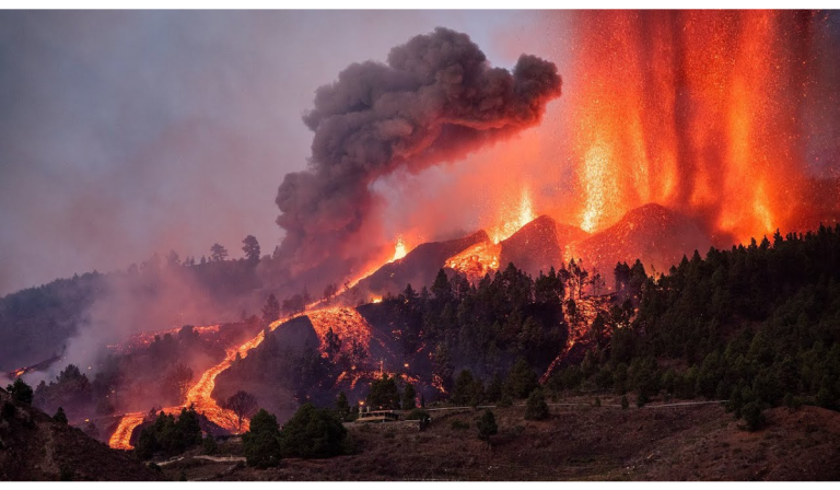 Ismét ömlik a láva La Palma szigetén