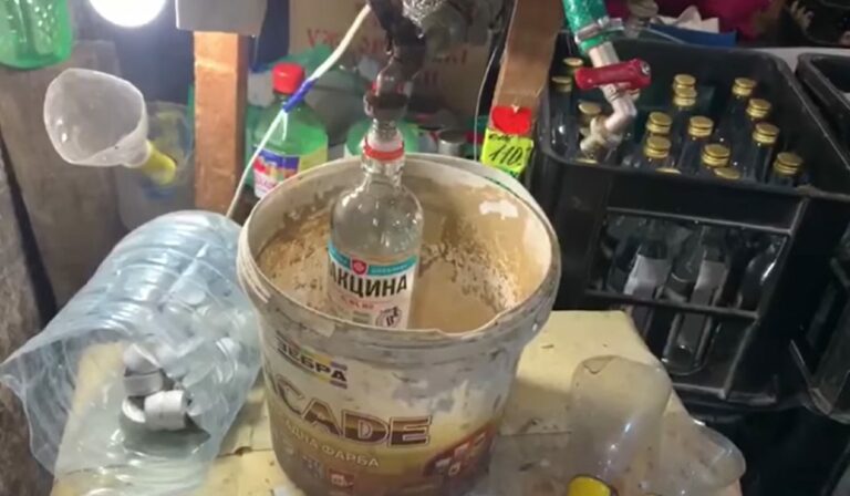 Razzia: 35 ezer liter alkoholt foglaltak le Ungváron