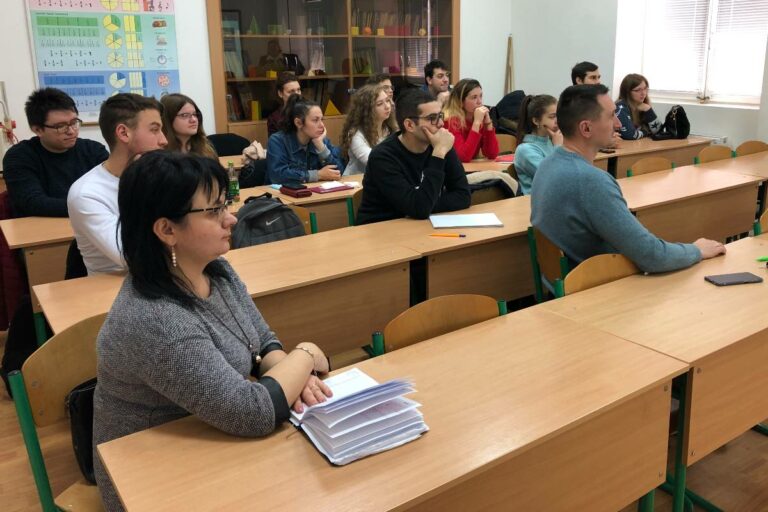 A Matematika és Informatika Tanszékre látogatott az Óbudai Egyetem oktatója