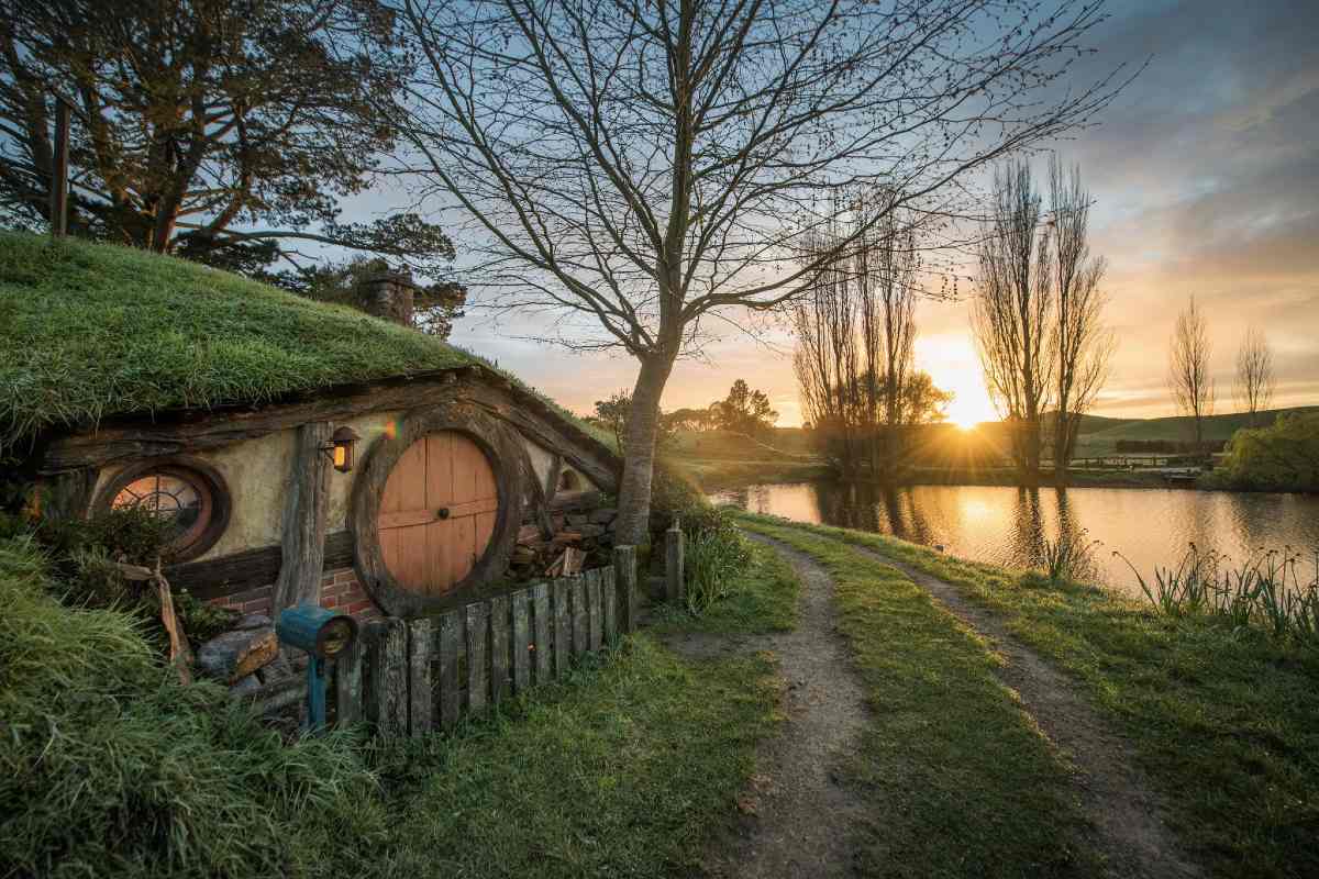 hobbit falu