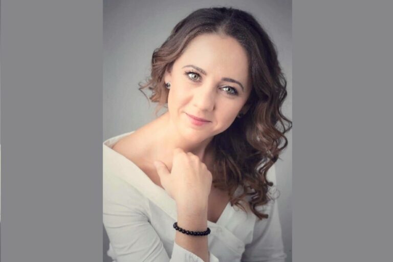 Színfalak mögött: Tarpai Viktória színésznő