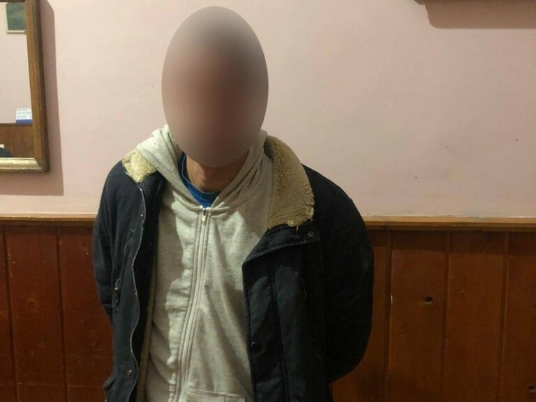 Az utcán raboltak ki egy férfit Munkácson