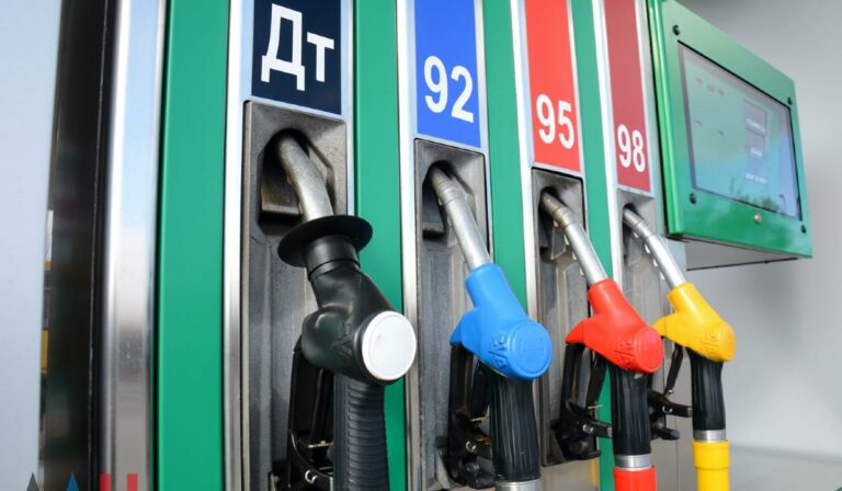 A magas üzemanyagárak miatt ellenőrzik a benzinkutakat