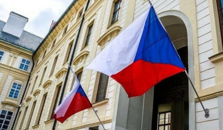 Czech Republic moves its diplomatic mission in Ukraine to Uzhhorod