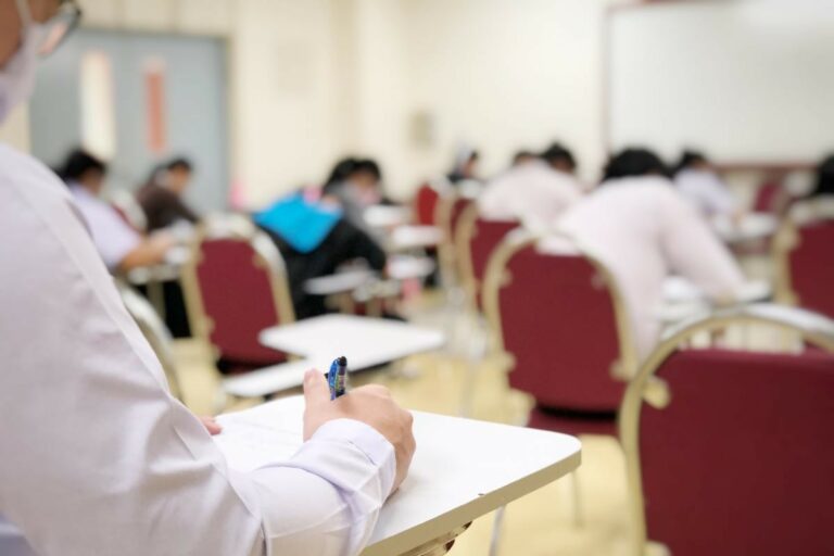 Elindult a jelentkezés az egységes felvételi vizsgára