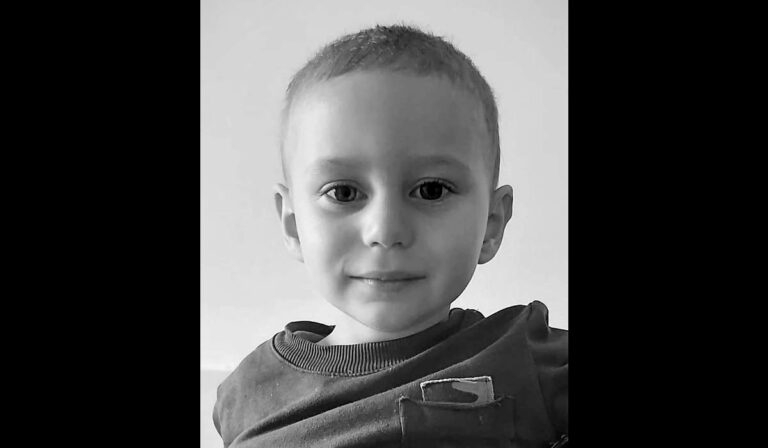 Elhunyt a nagybeteg tiszaújlaki kisfiú