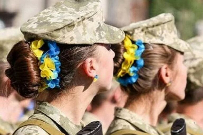 Dezinformáció Elleni Központ: önkéntes vagy szerződéses alapon toborozhatóak a nők