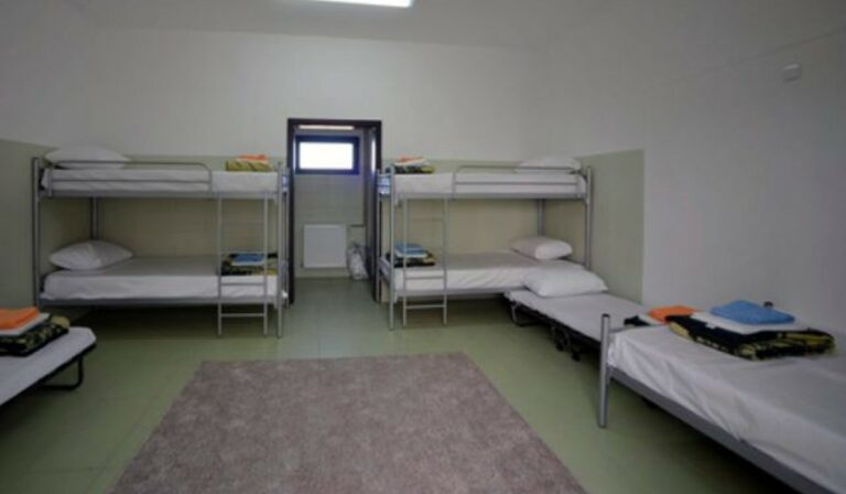 Lengyelország befogadóközpontokat létesít az ukrán határnál