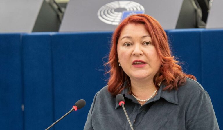 Bocskor Andrea: „divattendenciákhoz” igazodik az EU kiállása