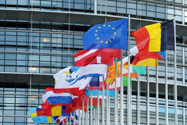 Az EU újabb embereket vett fel a Krím és Szevasztopol annektálása nyomán bevezetett szankciós jegyzékébe