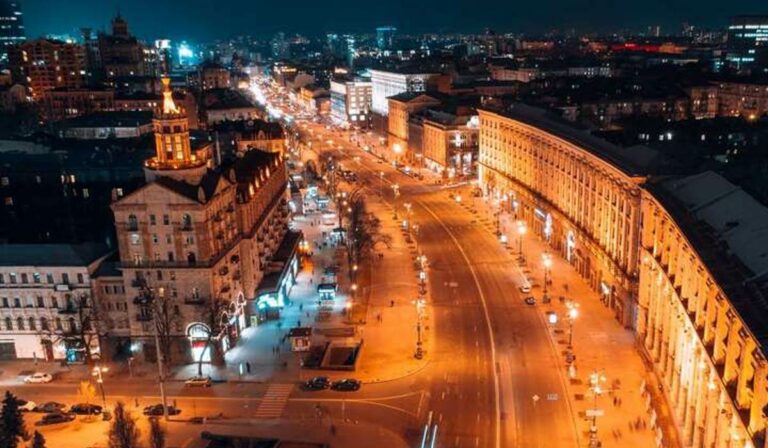 Meghosszabbították a kijárási tilalmat Kijevben