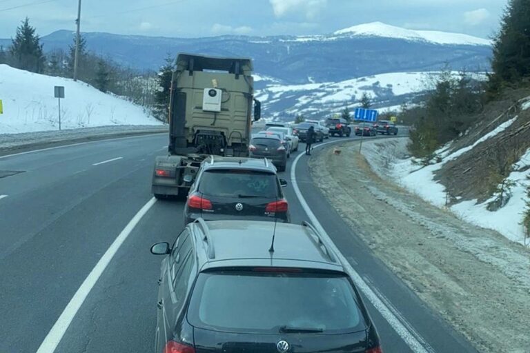 út sor határ