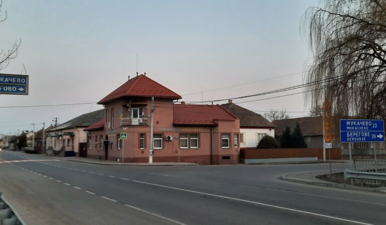 Fotónapló háborús időkben: Nagydobrony egy napja