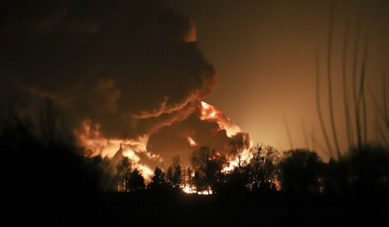 Több ukrán várost is légitámadás ért az éjszaka