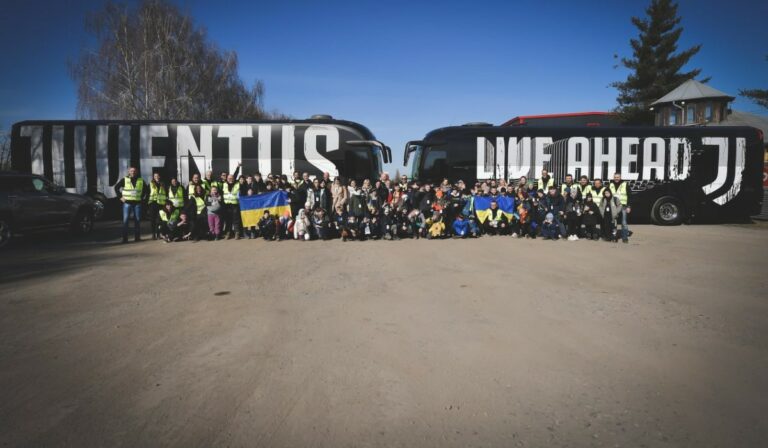 Nyolcvan sportolónak nyújt segítséget a Juventus