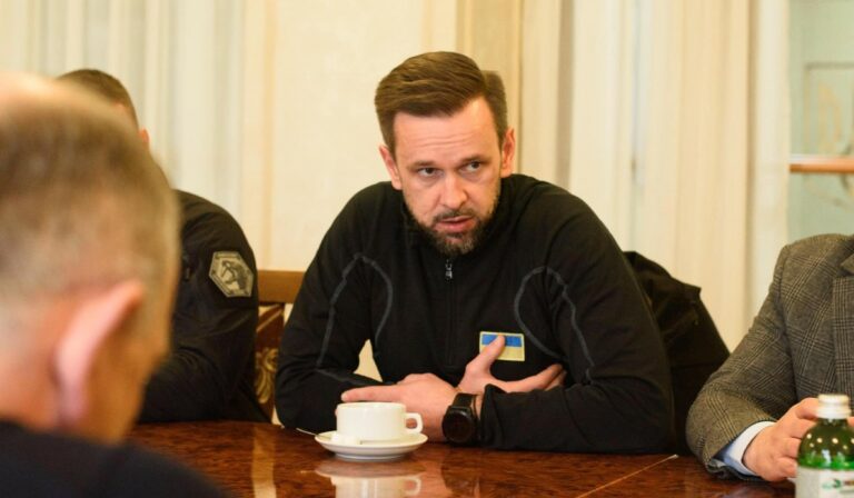 Megbeszélést tartott Viktor Mikita a Kárpátaljai Megyei Tanács frakcióvezetőivel