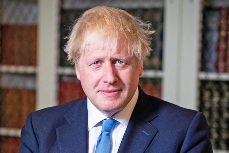 Boris Johnson: Nagy-Britannia adjon harci repülőgépeket Ukrajnának