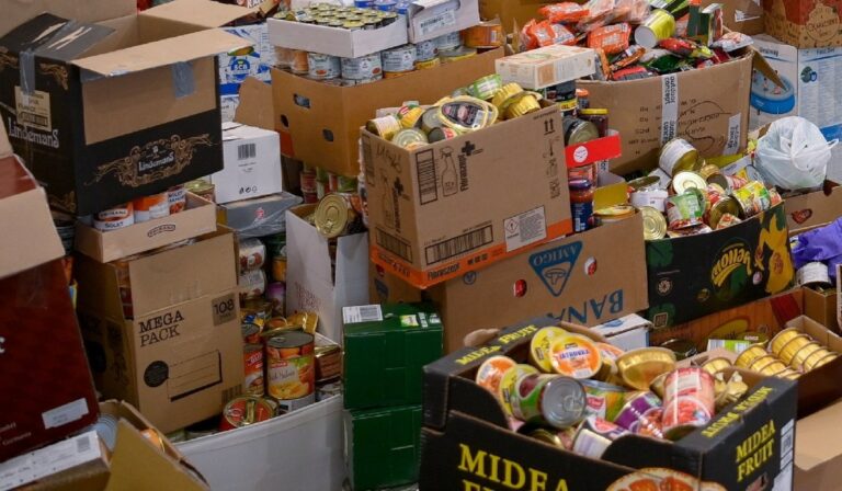 Mintegy 6,5 millió tonna humanitárius segélyt kapott Ukrajna vasárnap