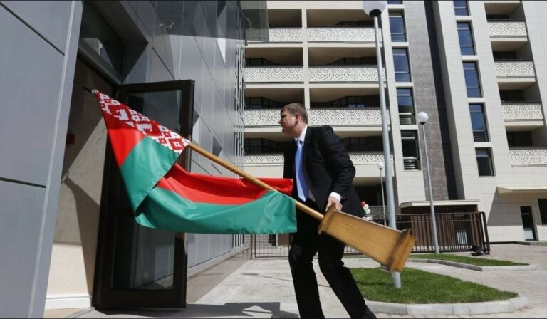 Fehéroroszország diplomatái elhagyták Ukrajnát