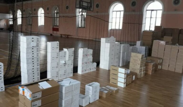 Orvosi segélyszállítmány érkezett Franciaországból