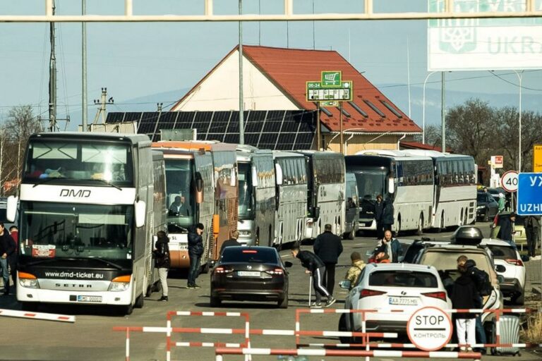 Eddig kilenc ország majdnem 4900 állampolgárának segített Magyarország a hazatérésben