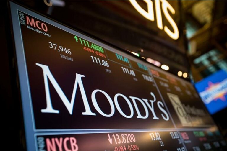 Az eddigieknél is nagyobb adóskockázatot jelző szintre minősítette vissza Ukrajnát a Moody’s