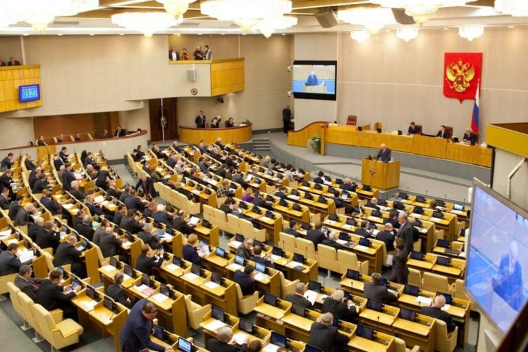 Az orosz parlament elfogadta a rémhírterjesztést büntető törvényt