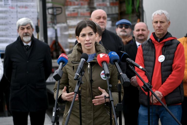 Szentkirályi Alexandra