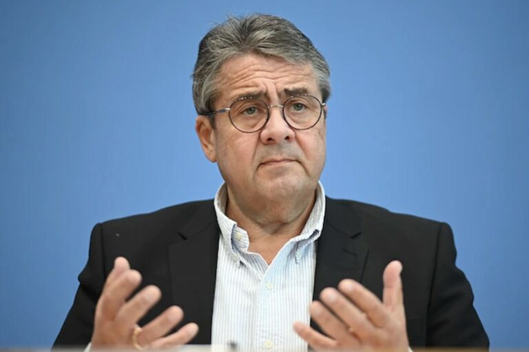 Megvédte Steinmeiert az ukrán bírálatoktól a volt német külügyminiszter