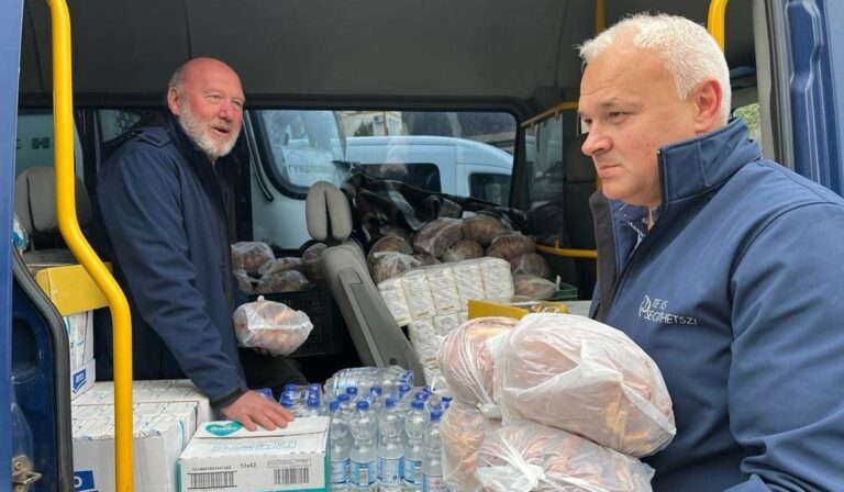Az ukrán háborús övezetbe juttatott adományokat a „Te is segíthetsz!” alapítvány
