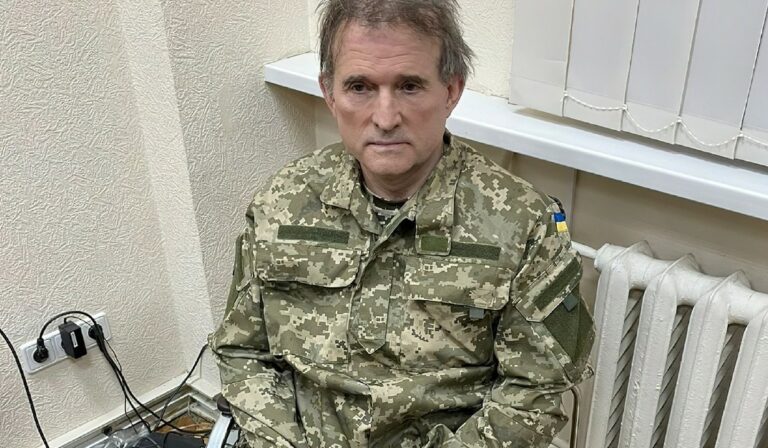 Megfosztották ukrán állampolgárságától Viktor Medvedcsukot