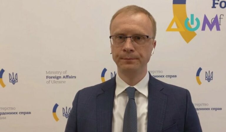 Kijev: Magyarország nyújtson katonai támogatást Ukrajnának