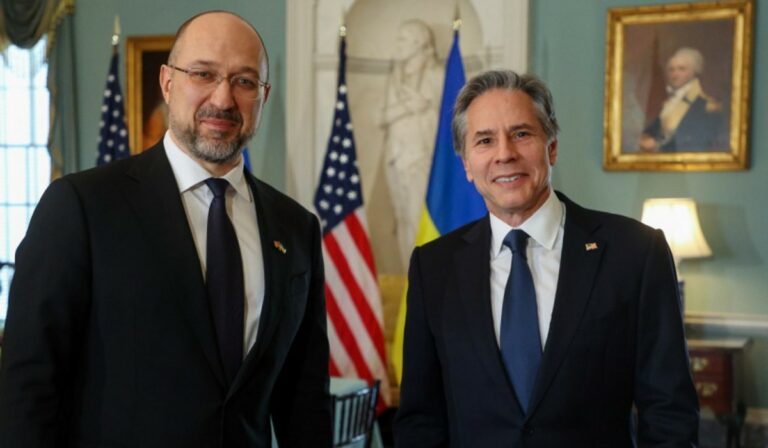 Antony Blinken Washingtonban fogadta Denisz Smihalt