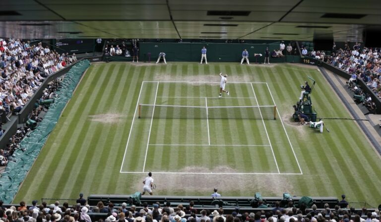Nem indulhatnak Wimbledonban az orosz és fehérorosz teniszezők