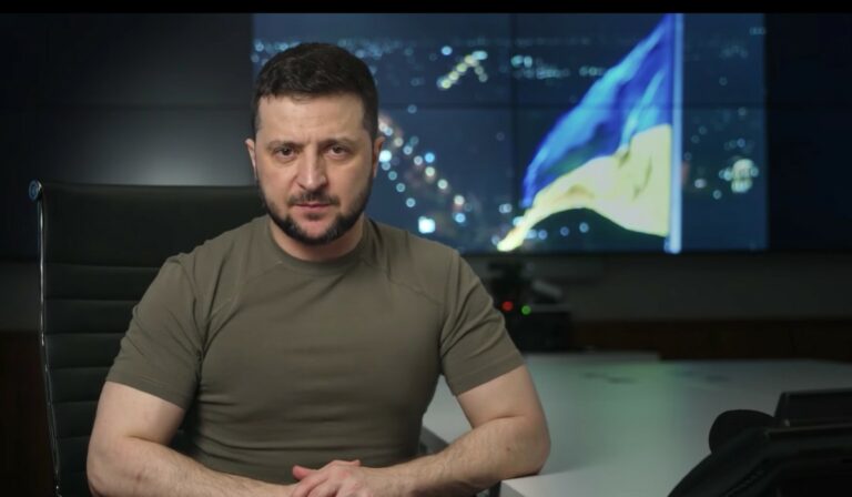 Zelenszkij április