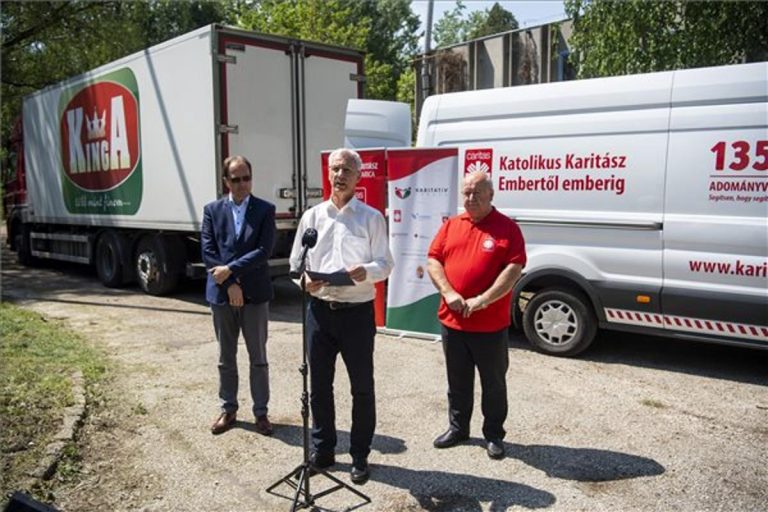 Baranyai kistelepülések nyolctonnányi adományt gyűjtöttek a menekülteknek
