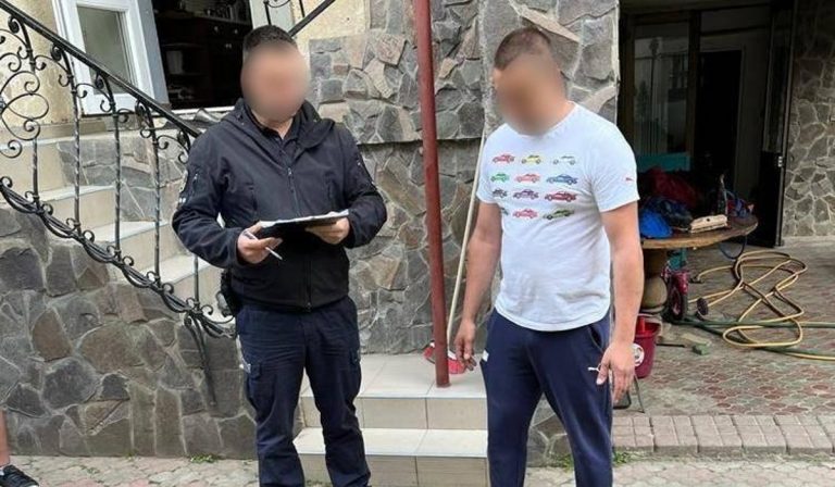Otthonában termesztett kendert egy férfi Nagyszőlősön