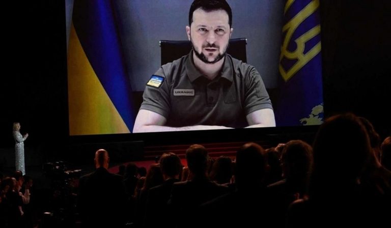 A 75. cannes-i fesztivál megnyitóján Kijevből bejelentkezett az ukrán elnök