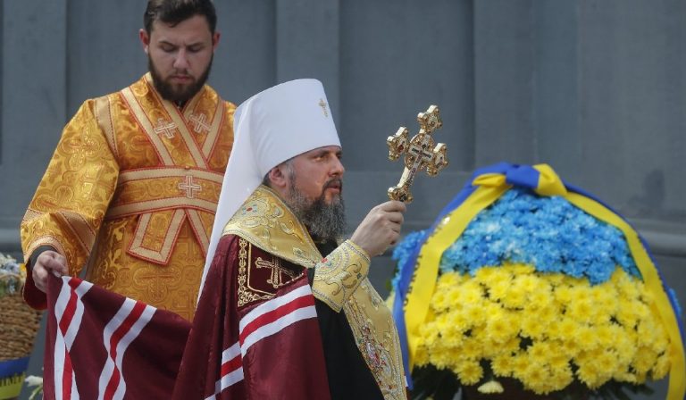A Moszkvához eddig hű ukrán ortodox egyház is szembefordult Oroszországgal
