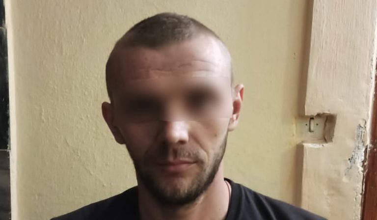 Féltékenységből szúrta le ismerősét egy férfi Rahón