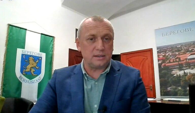 Babják Zoltán a határsávengedélyekről adott tájékoztatást