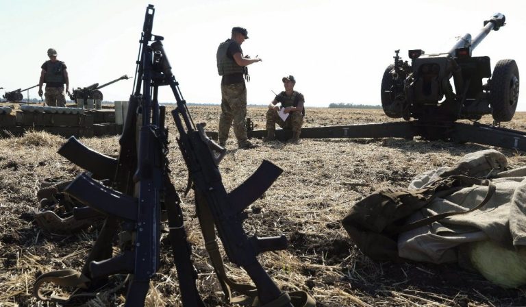 Azov ezredi parancsnokok: az oroszok megpróbálták beszervezni az ukrán katonákat