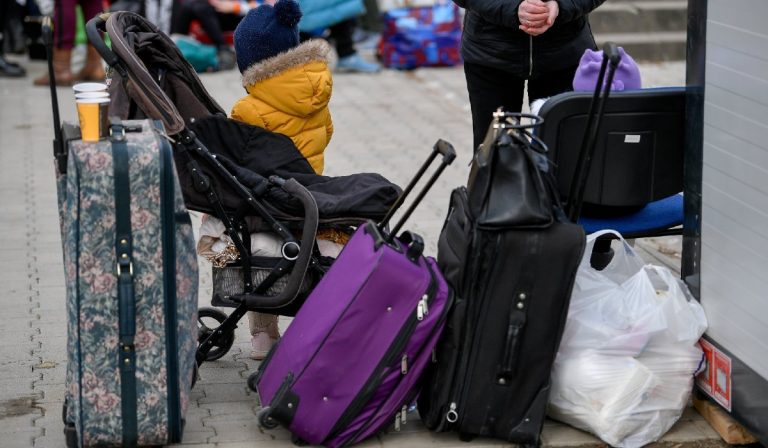 У п’ятницю прибуло 14 000 людей до Угорщини з України