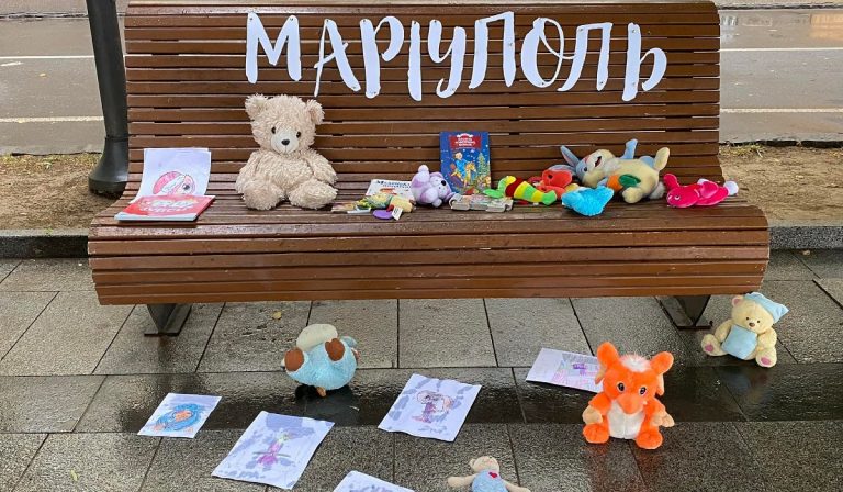 A háború áldozatául esett gyermekekre emlékeztek Ungváron