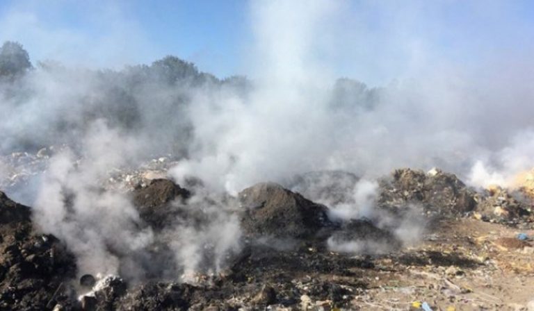 Kigyulladt egy szemétlerakó a Munkácsi járásban