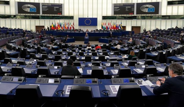 Az EU szankciókat vetett ki a Krímben elkövetett emberi jogi jogsértésekért