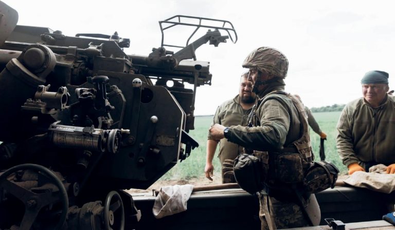 katona harckocsi háború