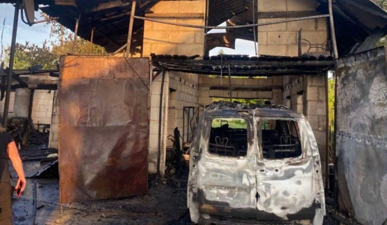 Tűz Dolhán: kiégett a garázs és a nyári konyha is